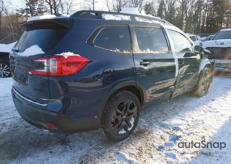 2024 Subaru Ascent Onyx Edition 7-Passenger z USA, uszkodzony, nr VIN 4S4WMAHD1R3431353